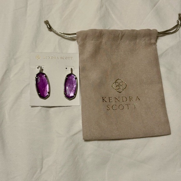 Kendra Scott Faceted Elle Drop Earrings in Rhodium Purple Mica - Picture 2 of 5